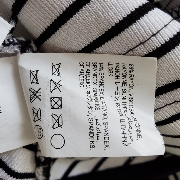 bebe Knit Cut-Out Crop Top - Picture 6 of 8